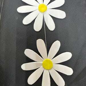 Daisy Garland Decor, Flower Banner Party Decoration, Spring Birthday Decor, Baby Shower Garland, Easter Mantel Garland, Summer Wall Decor