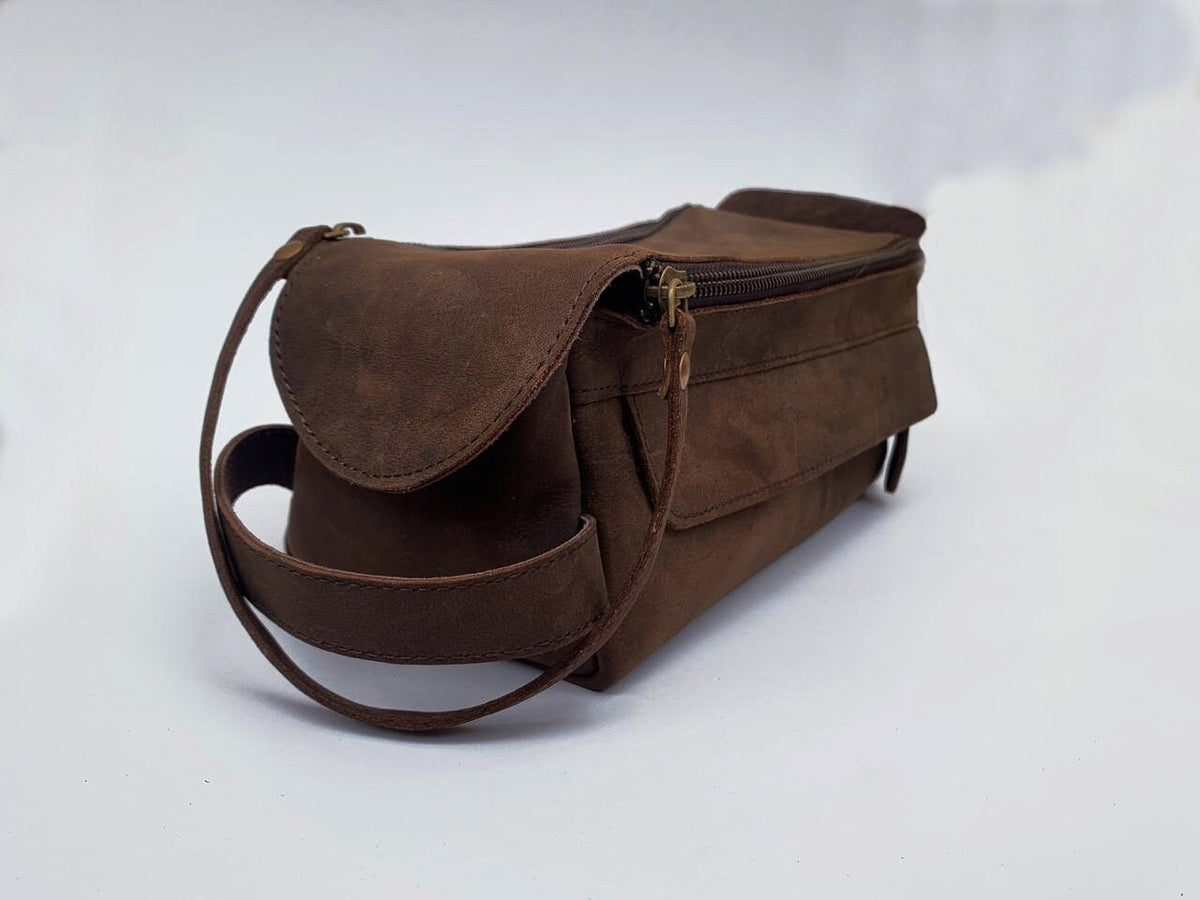 leather Dopp kit men toiletry bag Anniversary gift personalized brother waterproof travel bags gift for son WEDDING boyfriend gift Valentine