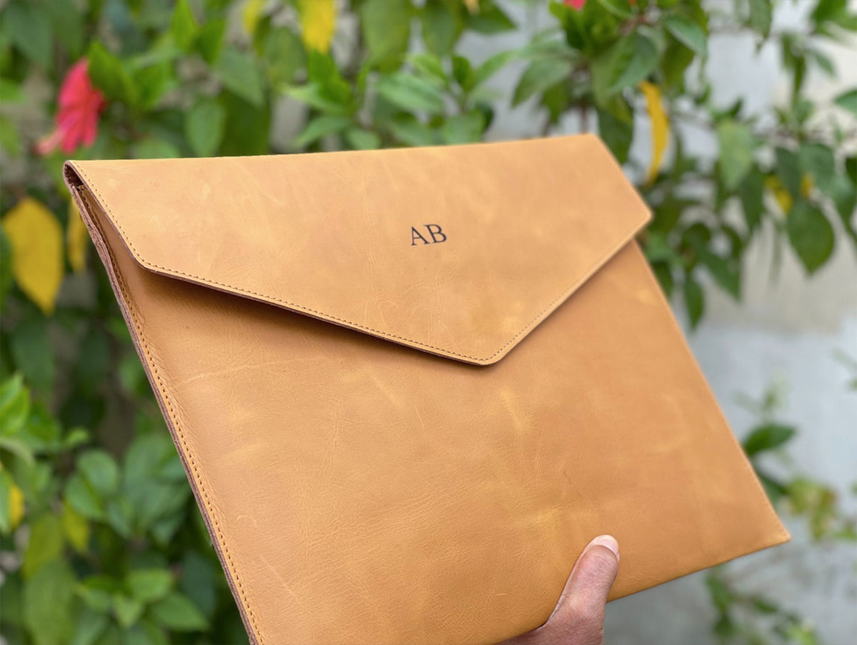 MacBook Pro / Air 13" 15" 16" leather laptop sleeve, leather laptop case, Personalized laptop sleeve, Envelope sleeve, Monogrammed gifts her image 2