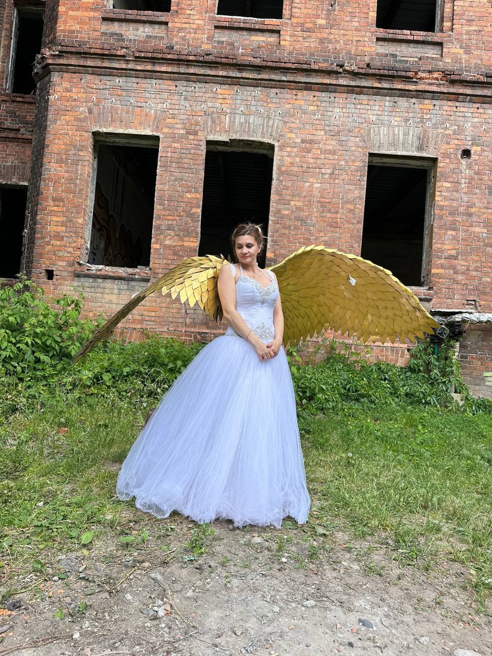 golden wings of an angel cosplay royal wings, Christmas angel costume photo shoots, Shining wings, Photo props ,Golden angel wings image 8