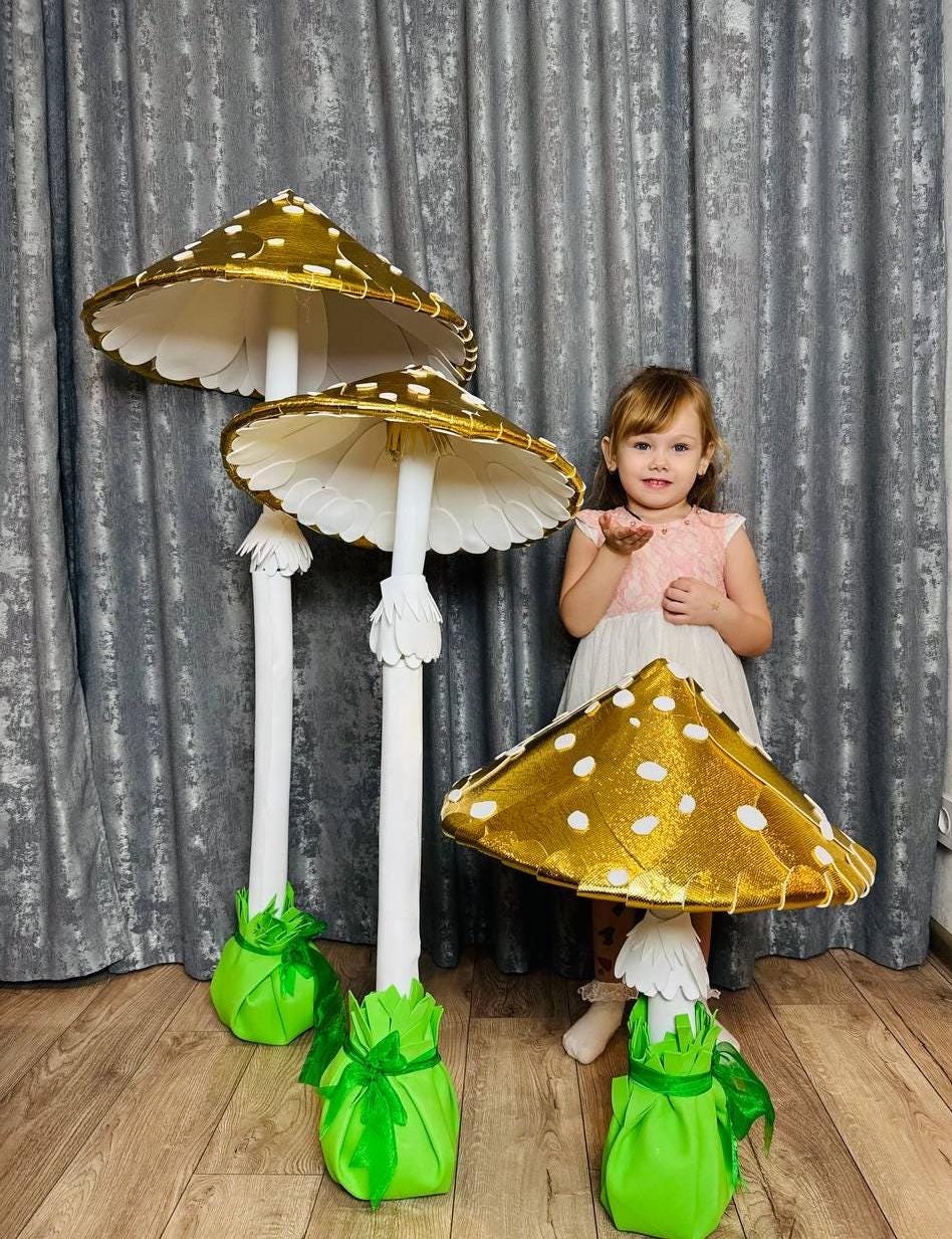 Giant mushrooms for decorations, party, stage, Alice in Wonderland performance, huge backdrop decoration, Fake MushroomsFake Mushrooms