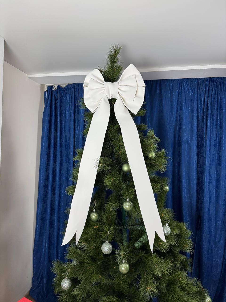 White Christmas Tree Topper Bow – Large Elegant Holiday Decoration, Big Front Door Bow, Wedding & Party Decor
