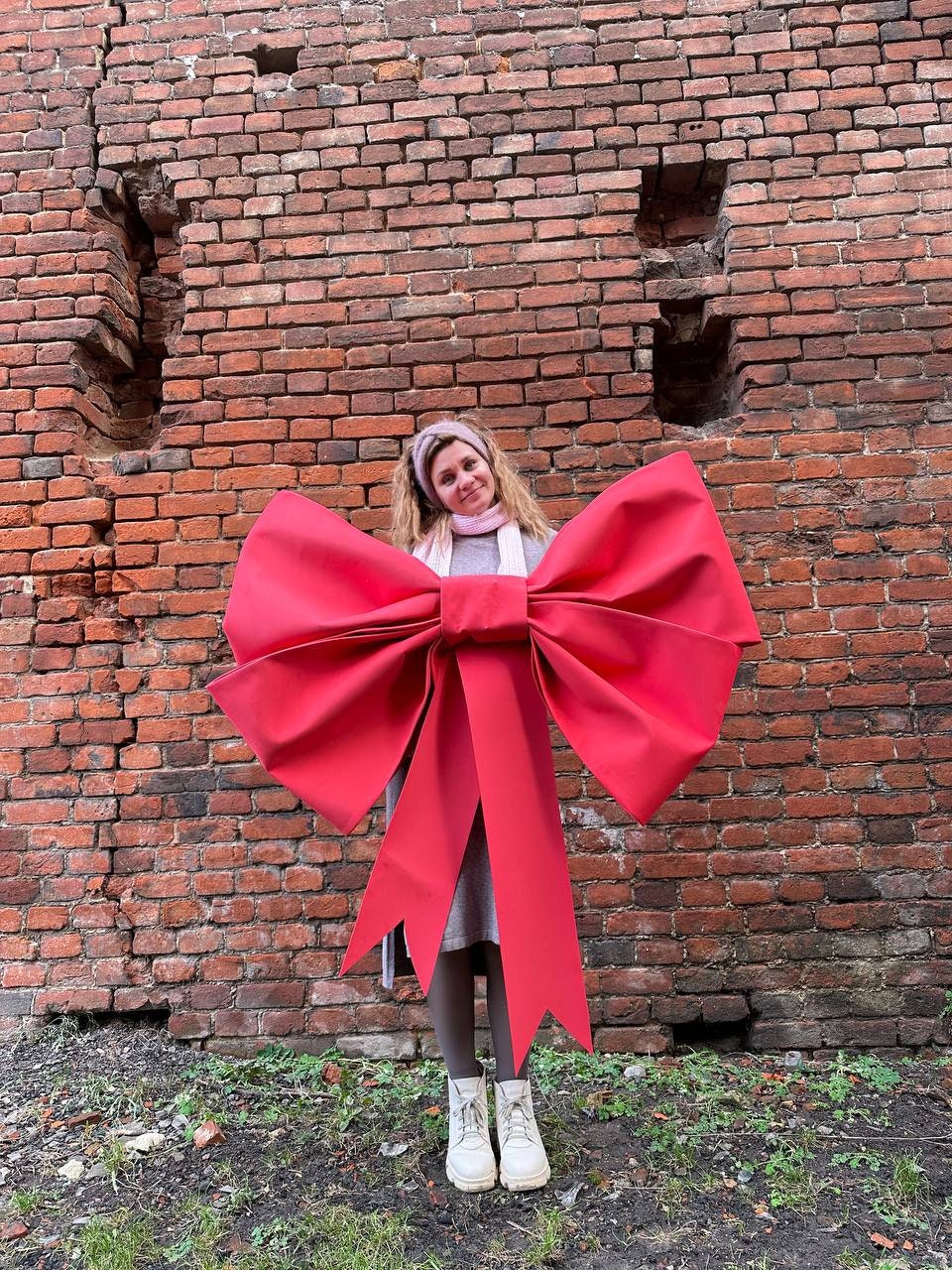 Large Red Bow for Car or Gift Giant Waterproof Bow for Christmas Wedding and Holiday Decoration