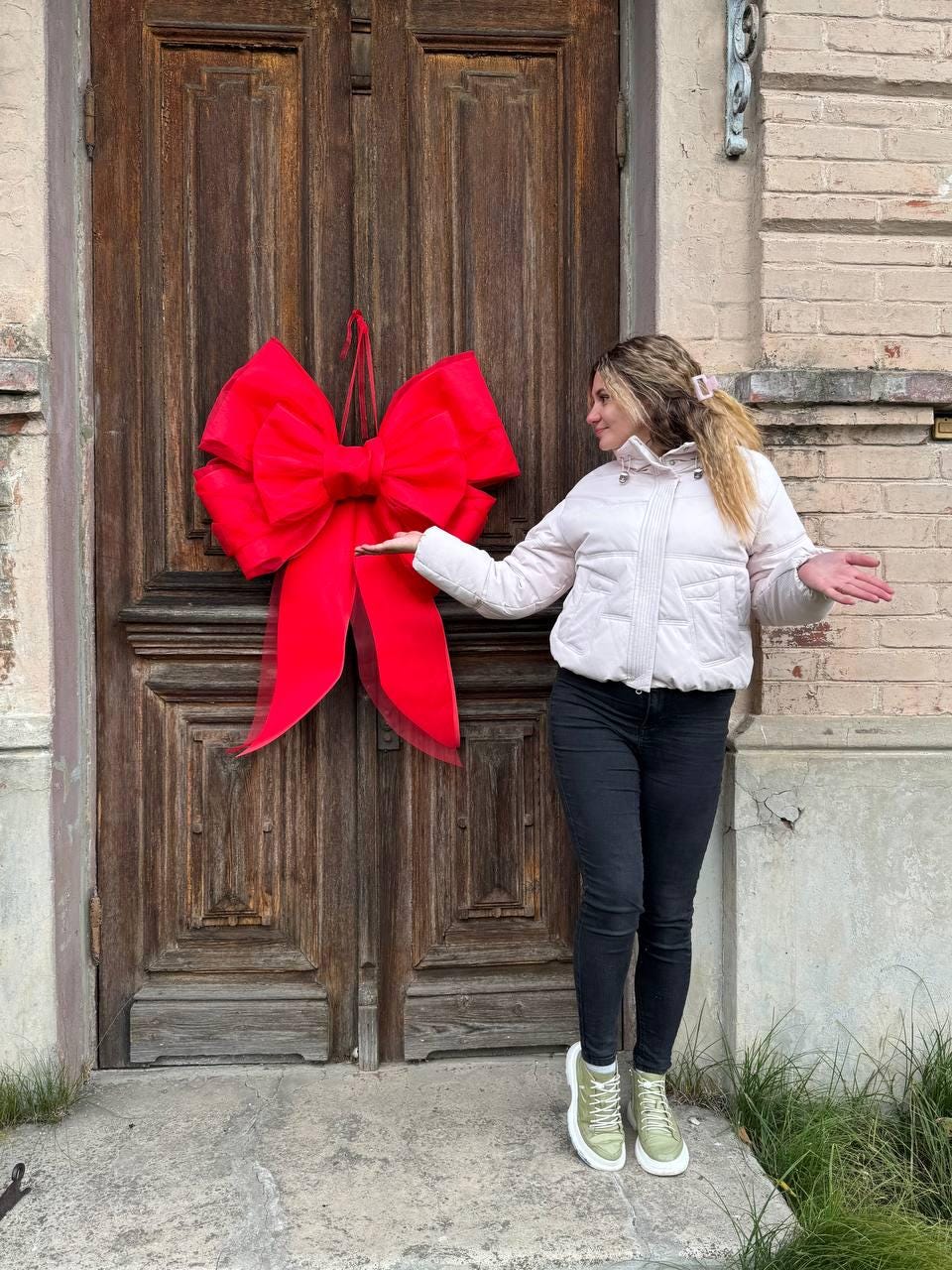 Red Christmas Bow for Door, Wall or Gift – Large Holiday Decoration – Big Red Bow for Car, Wedding, Party or Outdoor Decor
