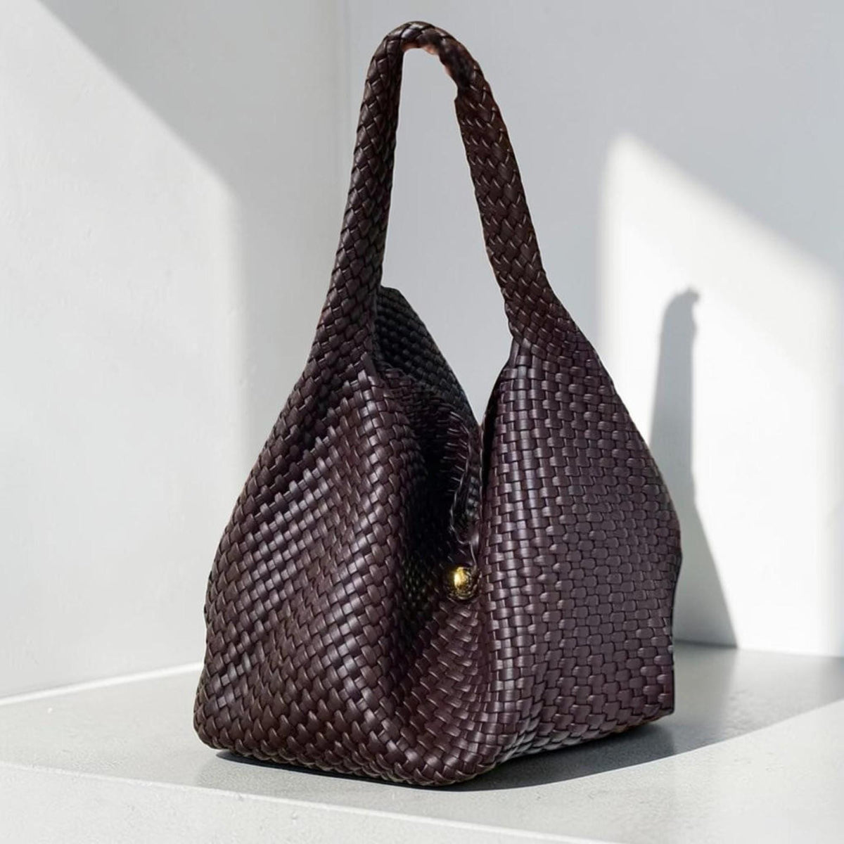 Woven Leather Tote Bag Women, Handwoven Shoulder Bag, Large Capacity Bucket Bag, Soft Oil Wax Leather Purse, Casual Commuter Handbag