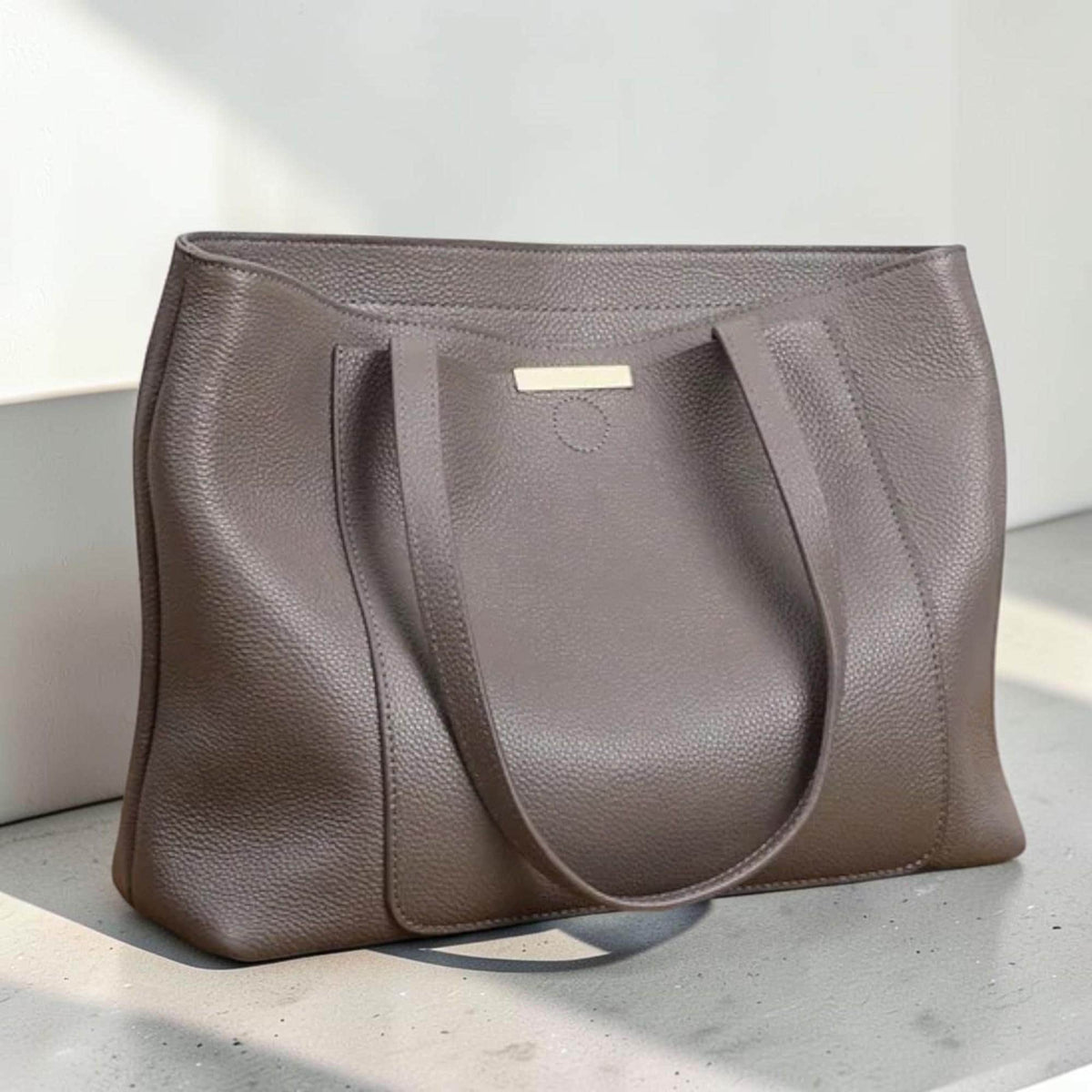 Large Leather Tote Bag Women, First Layer Cowhide Shoulder Bag, Large Capacity Handbag, Casual Everyday Purse, Fashion Commuter Work Tote image 2