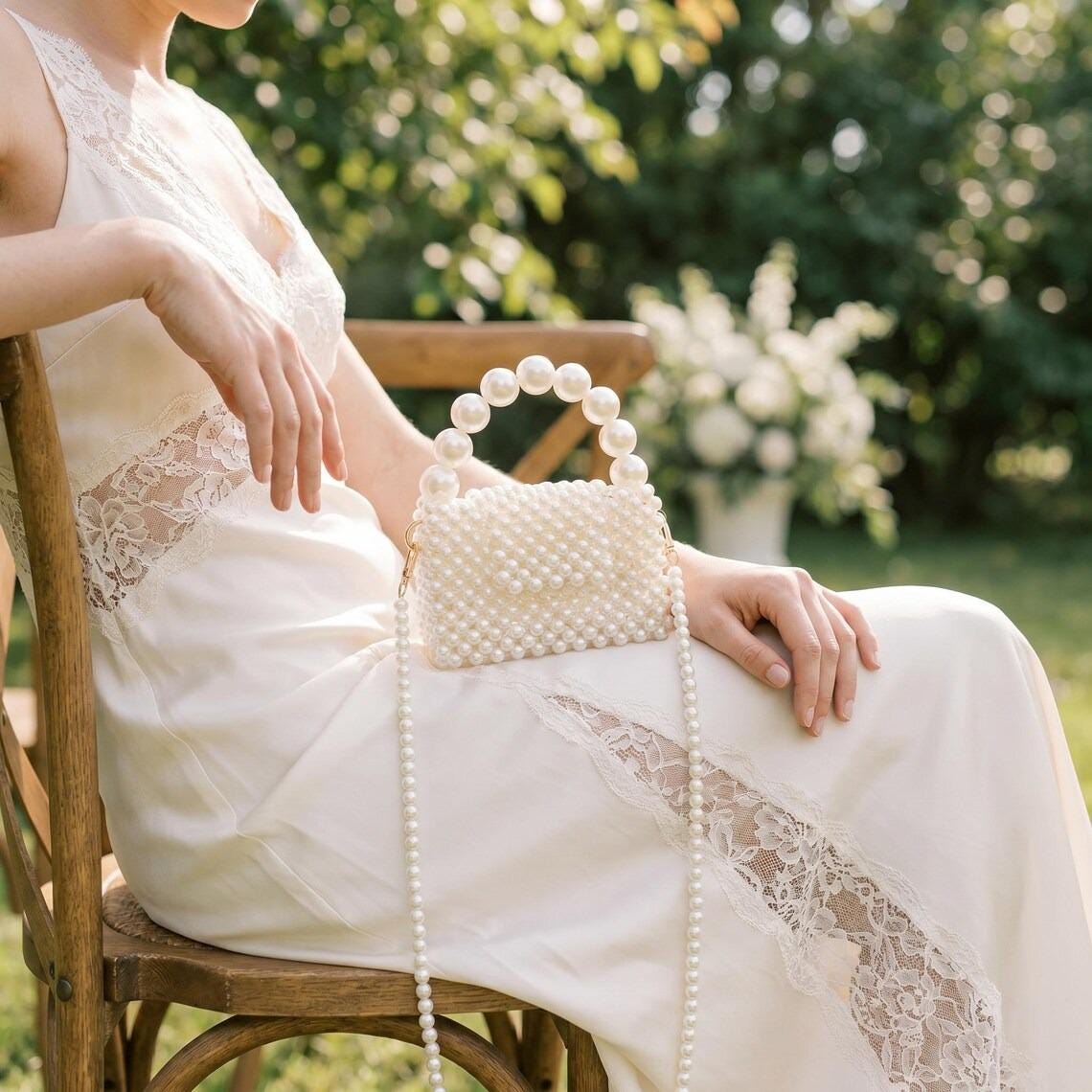 Pearl Beaded Handbag Wedding Clutch Purse Bridal Evening Shoulder Bag Luxury Gift Elegant Accessory